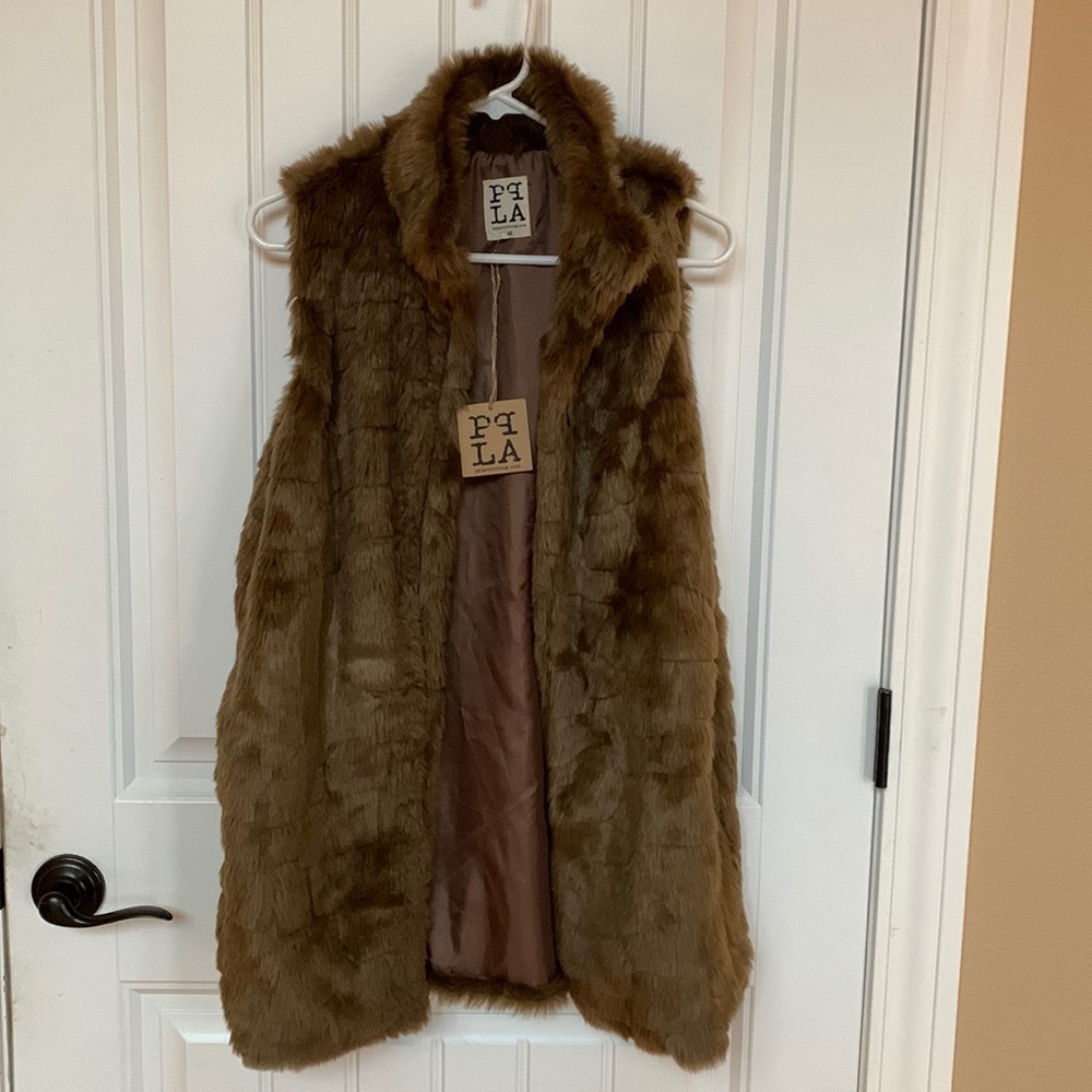 NWT PPLA Clothing Faux Fur Vest